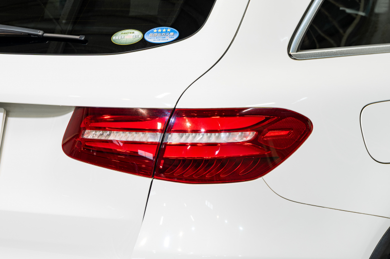 メルセデスベンツ GLC GLC200 ｽﾎﾟｰﾂ ﾚｰﾀﾞｰｾｰﾌﾃｨPKG　黒半革 ﾅﾋﾞTV 360ｶﾒﾗ 自動ﾄﾗﾝｸ ﾌｯﾄｵｰﾌﾟﾅｰ LEDﾍｯﾄﾞﾗｲﾄ AMGｴｱﾛ&19AW ACC BSM LCW　2年保証