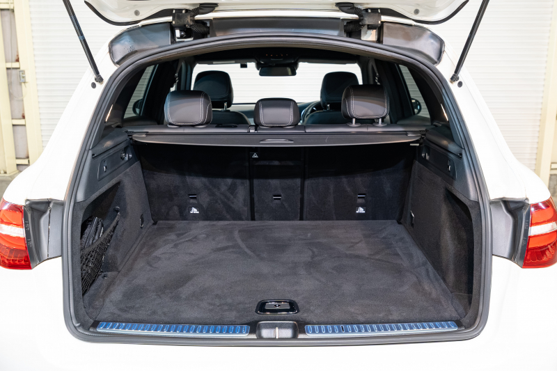 メルセデスベンツ GLC GLC200 ｽﾎﾟｰﾂ ﾚｰﾀﾞｰｾｰﾌﾃｨPKG　黒半革 ﾅﾋﾞTV 360ｶﾒﾗ 自動ﾄﾗﾝｸ ﾌｯﾄｵｰﾌﾟﾅｰ LEDﾍｯﾄﾞﾗｲﾄ AMGｴｱﾛ&19AW ACC BSM LCW　2年保証