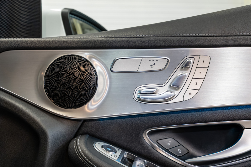 メルセデスベンツ GLC GLC200 ｽﾎﾟｰﾂ ﾚｰﾀﾞｰｾｰﾌﾃｨPKG　黒半革 ﾅﾋﾞTV 360ｶﾒﾗ 自動ﾄﾗﾝｸ ﾌｯﾄｵｰﾌﾟﾅｰ LEDﾍｯﾄﾞﾗｲﾄ AMGｴｱﾛ&19AW ACC BSM LCW　2年保証