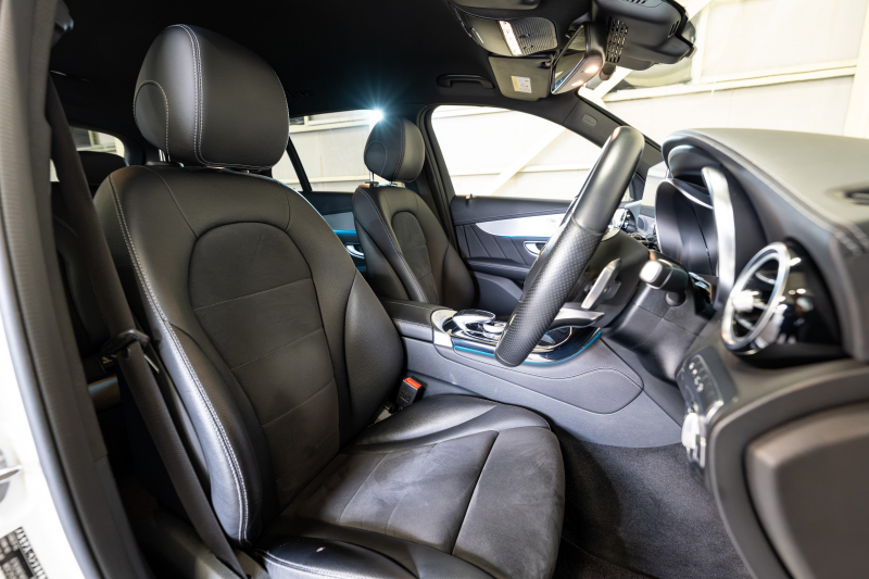メルセデスベンツ GLC GLC200 ｽﾎﾟｰﾂ ﾚｰﾀﾞｰｾｰﾌﾃｨPKG　黒半革 ﾅﾋﾞTV 360ｶﾒﾗ 自動ﾄﾗﾝｸ ﾌｯﾄｵｰﾌﾟﾅｰ LEDﾍｯﾄﾞﾗｲﾄ AMGｴｱﾛ&19AW ACC BSM LCW　2年保証
