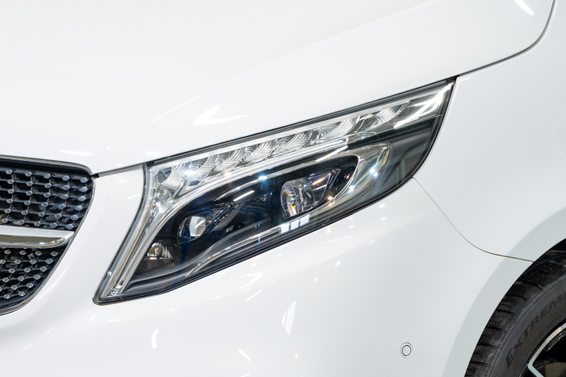 メルセデスベンツ Vクラス V220d AVG ﾛﾝｸﾞ AMGﾗｲﾝ ｴｸｽｸﾙｰｼﾌﾞｼｰﾄ&ﾚｰﾀﾞｰｾｰﾌﾃｨPKG　黒革 ﾊﾟﾉﾗﾏSR MBUXﾅﾋﾞ ﾌﾙｾｸﾞ ﾌﾞﾙﾒｽﾀｰ 360ｶﾒ LEDﾗｲﾄ 電動ｽﾗｲﾄﾞﾄﾞｱ 自動ﾄﾗﾝｸ　2年保証