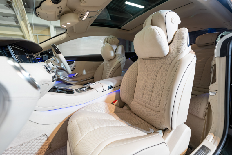 メルセデスベンツ Sクラス S550 ｸｰﾍﾟ AMGﾗｲﾝ ﾚｰﾀﾞｰ&ｽﾜﾛﾌｽｷｰｸﾘｽﾀﾙP　白革 ﾋｰﾀｰ&ｸｰﾗｰ ﾏｯｻｰｼﾞ機能 ﾀﾞｲﾅﾐｯｸｼｰﾄ MBC ﾊﾟﾉﾗﾐｯｸﾙｰﾌ ﾅﾋﾞTV 360ｶﾒﾗ HUD Burmester LEDﾍｯﾄﾞﾗｲﾄ ｲｰｼﾞｰﾄﾞｱｸﾛｰｻﾞｰ AMGｴｱﾛ 20AW ABCｻｽ　2年保証