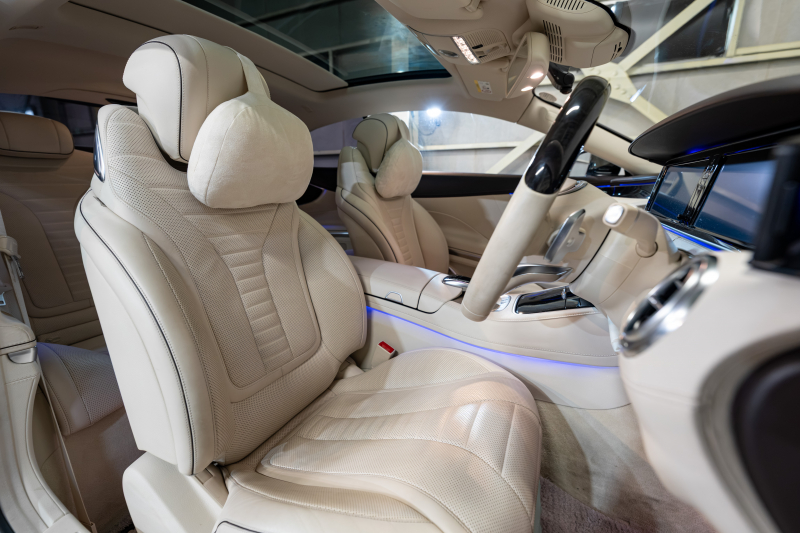 メルセデスベンツ Sクラス S550 ｸｰﾍﾟ AMGﾗｲﾝ ﾚｰﾀﾞｰ&ｽﾜﾛﾌｽｷｰｸﾘｽﾀﾙP　白革 ﾋｰﾀｰ&ｸｰﾗｰ ﾏｯｻｰｼﾞ機能 ﾀﾞｲﾅﾐｯｸｼｰﾄ MBC ﾊﾟﾉﾗﾐｯｸﾙｰﾌ ﾅﾋﾞTV 360ｶﾒﾗ HUD Burmester LEDﾍｯﾄﾞﾗｲﾄ ｲｰｼﾞｰﾄﾞｱｸﾛｰｻﾞｰ AMGｴｱﾛ 20AW ABCｻｽ　2年保証