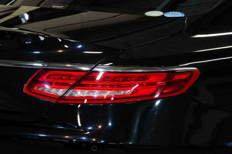 メルセデスベンツ Sクラス S550 ｸｰﾍﾟ AMGﾗｲﾝ ﾚｰﾀﾞｰ&ｽﾜﾛﾌｽｷｰｸﾘｽﾀﾙP　白革 ﾋｰﾀｰ&ｸｰﾗｰ ﾏｯｻｰｼﾞ機能 ﾀﾞｲﾅﾐｯｸｼｰﾄ MBC ﾊﾟﾉﾗﾐｯｸﾙｰﾌ ﾅﾋﾞTV 360ｶﾒﾗ HUD Burmester LEDﾍｯﾄﾞﾗｲﾄ ｲｰｼﾞｰﾄﾞｱｸﾛｰｻﾞｰ AMGｴｱﾛ 20AW ABCｻｽ　2年保証