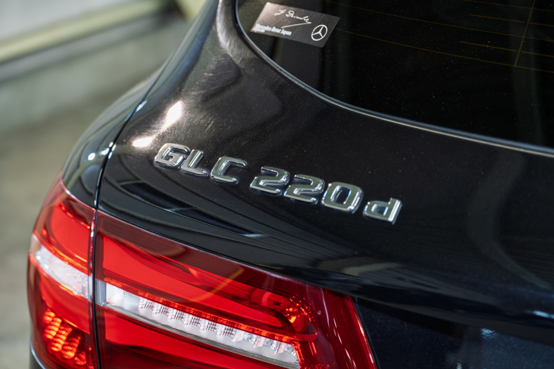 メルセデスベンツ GLC GLC220d 4MATIC ﾛｰﾚｳｽｴﾃﾞｨｼｮﾝ　特別仕様 黒半革 ﾊﾟﾉﾗﾏSR ﾅﾋﾞTV 360ｶﾒﾗ ﾌﾞﾙﾒｽﾀｰ 自動ﾄﾗﾝｸ ﾌｯﾄｵｰﾌﾟﾅｰ LEDﾗｲﾄ AMGｴｱﾛ&19AW ACC BSM LCW　2年保証