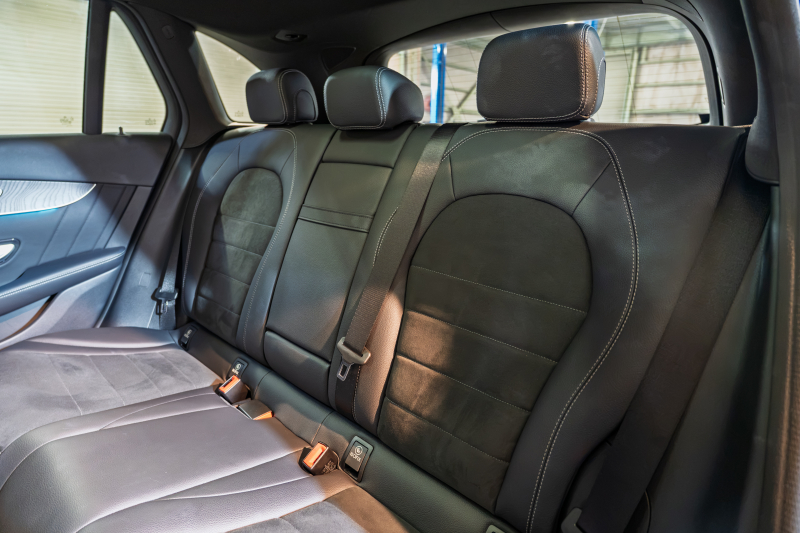 メルセデスベンツ GLC GLC220d 4MATIC ﾛｰﾚｳｽｴﾃﾞｨｼｮﾝ　特別仕様 黒半革 ﾊﾟﾉﾗﾏSR ﾅﾋﾞTV 360ｶﾒﾗ ﾌﾞﾙﾒｽﾀｰ 自動ﾄﾗﾝｸ ﾌｯﾄｵｰﾌﾟﾅｰ LEDﾗｲﾄ AMGｴｱﾛ&19AW ACC BSM LCW　2年保証