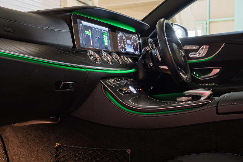 メルセデスベンツ Eクラス E200ｸｰﾍﾟ ｽﾎﾟｰﾂ  ﾚｻﾞｰ&ﾚｰﾀﾞｰｾｰﾌﾃｨPKG　黒革 ﾊﾟﾉﾗﾏSR ﾅﾋﾞTV 360ｶﾒ ﾍｯﾄﾞｱｯﾌﾟD ﾌﾞﾙﾒｽﾀｰ ｴｱﾊﾞﾗﾝｽP LEDﾍｯﾄﾞﾗｲﾄ AMGｴｱﾛ&19AW ACC BSM LCW　2年保証