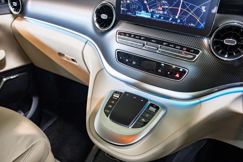 メルセデスベンツ Vクラス V220d AVG ﾛﾝｸﾞ AMGﾗｲﾝ ﾚｰﾀﾞｰｾｰﾌﾃｨPKG　黒革 ﾊﾟﾉﾗﾏSR MBUXﾅﾋﾞ ﾌﾙｾｸﾞ ﾌﾞﾙﾒｽﾀｰ 360ｶﾒ LEDﾗｲﾄ 電動ｽﾗｲﾄﾞﾄﾞｱ 自動ﾄﾗﾝｸ　2年保証