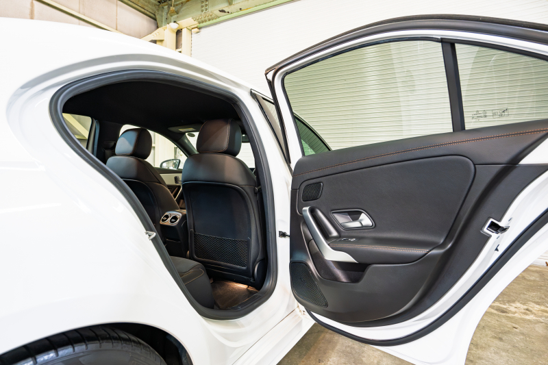 メルセデスベンツ Aクラス A250ｾﾀﾞﾝ 4MATIC Edition1 AMGﾗｲﾝ ｱﾄﾞﾊﾞﾝｽﾄﾞ&ﾅﾋﾞ＆ﾚｰﾀﾞｰSP　専用ｼｰﾄ MBUXﾅﾋﾞ 360ｶﾒﾗ ﾜｲﾔﾚｽﾁｬｰｼﾞ ﾍｯﾄﾞｱｯﾌﾟD ADVｽﾋﾟｰｶｰ LEDﾍｯﾄﾞﾗｲﾄ ｺｯﾊﾟｰｱｸｾﾝﾄ19ｲﾝﾁAW　2年保証