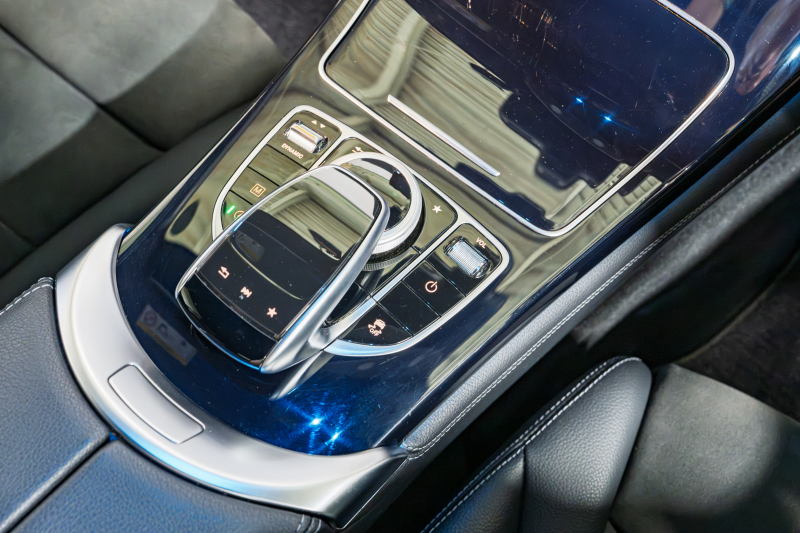 メルセデスベンツ GLC GLC200 ｽﾎﾟｰﾂ ﾚｰﾀﾞｰｾｰﾌﾃｨPKG　黒半革 ﾅﾋﾞTV 360ｶﾒﾗ 自動ﾄﾗﾝｸ ﾌｯﾄｵｰﾌﾟﾅｰ LEDﾍｯﾄﾞﾗｲﾄ AMGｴｱﾛ&19AW ACC BSM LCW　2年保証