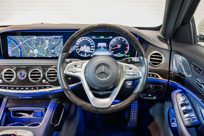 メルセデスベンツ Sクラス S450 ｴｸｽｸﾙｰｼﾌﾞ AMGﾗｲﾝ ﾚｰﾀﾞｰSP　後期 黒革 ﾊﾟﾉﾗﾏSR ﾅﾋﾞTV 360ｶﾒ ﾌﾞﾙﾒｽﾀｰ ﾍｯﾄﾞｱｯﾌﾟD ｿﾌﾄﾄﾞｱｸﾛｰｼﾞｬｰ 自動ﾄﾗﾝｸ ﾜｲﾔﾚｽﾁｬｰｼﾞ ｴｱﾊﾞﾗﾝｽPKG　2年保証