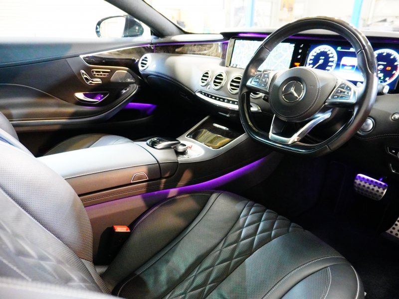 メルセデスベンツ Sクラス S550 ｸｰﾍﾟ AMGﾗｲﾝ ﾚｻﾞｰｴｸｽｸﾙｰｼﾌﾞ&ｽﾜﾛﾌｽｷｰｸﾘｽﾀﾙP　黒革 ﾋｰﾀｰ&ｸｰﾗｰ ﾏｯｻｰｼﾞ機能 ﾀﾞｲﾅﾐｯｸｼｰﾄ MBC ﾊﾟﾉﾗﾐｯｸﾙｰﾌ ﾅﾋﾞTV 360ｶﾒﾗ HUD Burmester LEDﾍｯﾄﾞﾗｲﾄ ｲｰｼﾞｰﾄﾞｱｸﾛｰｻﾞｰ AMGｴｱﾛ&20AW　2年保証