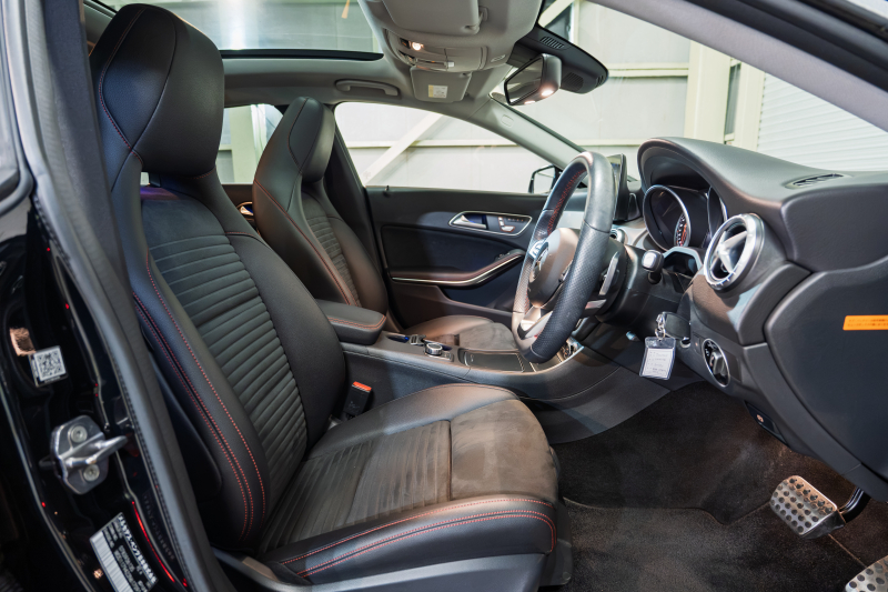 メルセデスベンツ CLAクラス CLA180 ｼｭｰﾃｨﾝｸﾞﾌﾞﾚｰｸ AMGｽﾀｲﾙ AMGﾌﾟﾚﾐｱﾑ&ﾚｰﾀﾞｰｾｰﾌﾃｨPKG　後期 Pｽﾀ 黒半革 ｻﾝﾙｰﾌ ｼｰﾄﾋｰﾀｰ 純正ﾅﾋﾞ ﾌﾙｾｸﾞTV harman/kardon CarPlay Bｶﾒﾗ PTS LEDﾍｯﾄﾞﾗｲﾄ ｱﾝﾋﾞｴﾝﾄ AMGｴｱﾛ&18ｲﾝﾁAW　2年保証付