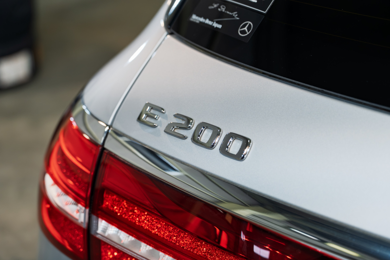 メルセデスベンツ Eクラス E200 ﾜｺﾞﾝ AVG AMGﾗｲﾝ ﾚｰﾀﾞｰｾｰﾌﾃｨPKG　中期 黒革 ﾊﾟﾉﾗﾏSR ﾅﾋﾞTV 360ｶﾒﾗ Newﾃﾞｻﾞｲﾝｽﾃｱ 自動ﾄﾗﾝｸ ﾌｯﾄｵｰﾌﾟﾅｰ AMGｴｱﾛ&19AW ACC BSM LCW　2年保証