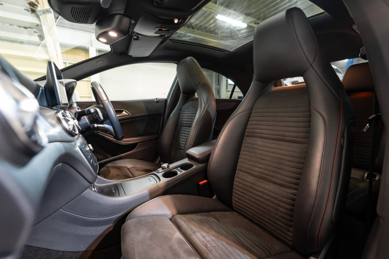 メルセデスベンツ CLAクラス CLA250 4MATIC ﾚｰﾀﾞｰｾｰﾌﾃｨPKG　中期 Pｽﾀ ECO 黒半革 ﾊﾟﾉﾗﾏSR 純正ﾅﾋﾞ ﾌﾙｾｸﾞ Bｶﾒﾗ PTS HID ACC BSM LCW AMGｴｱﾛ&18AW 7G-DCT　2年保証