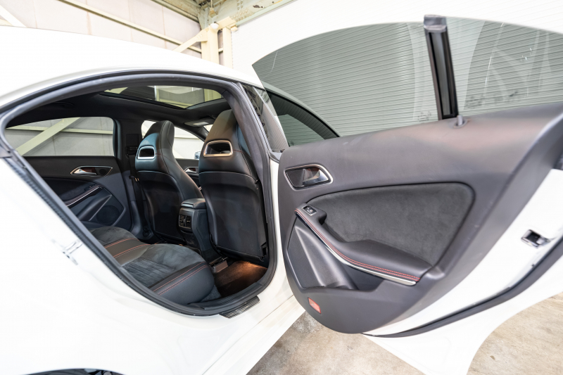メルセデスベンツ CLAクラス CLA250 4MATIC ﾚｰﾀﾞｰｾｰﾌﾃｨPKG　中期 Pｽﾀ ECO 黒半革 ﾊﾟﾉﾗﾏSR 純正ﾅﾋﾞ ﾌﾙｾｸﾞ Bｶﾒﾗ PTS HID ACC BSM LCW AMGｴｱﾛ&18AW 7G-DCT　2年保証