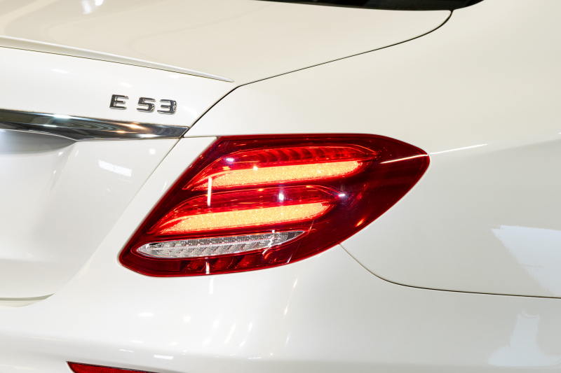 AMG Eクラス E53 4MATIC∔ ｴｸｽｸﾙｰｼﾌﾞ ﾚｰﾀﾞｰｾｰﾌﾃｨPKG　Pｽﾀ 黒革 ﾊﾟﾉﾗﾏSR 純正ﾅﾋﾞ ﾌﾙｾｸﾞ ﾏｯｻｰｼﾞ ﾀﾞｲﾅﾐｯｸｼｰﾄ ﾋｰﾀｰ&ｸｰﾗｰ 360ｶﾒﾗ ﾍｯﾄﾞｱｯﾌﾟD ﾌﾞﾙﾒｽﾀｰ 自動ﾄﾗﾝｸ ﾌｯﾄｵｰﾌﾟﾅｰ LEDﾗｲﾄ ACC BSM LCW　2年保証