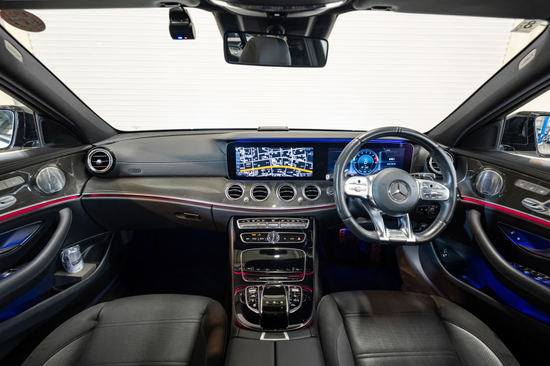 AMG Eクラス E53 4MATIC∔ ｴｸｽｸﾙｰｼﾌﾞ ﾚｰﾀﾞｰｾｰﾌﾃｨPKG　Pｽﾀ 黒革 ﾊﾟﾉﾗﾏSR 純正ﾅﾋﾞ ﾌﾙｾｸﾞ ﾏｯｻｰｼﾞ ﾀﾞｲﾅﾐｯｸｼｰﾄ ﾋｰﾀｰ&ｸｰﾗｰ 360ｶﾒﾗ ﾍｯﾄﾞｱｯﾌﾟD ﾌﾞﾙﾒｽﾀｰ 自動ﾄﾗﾝｸ ﾌｯﾄｵｰﾌﾟﾅｰ LEDﾗｲﾄ ACC BSM LCW　2年保証