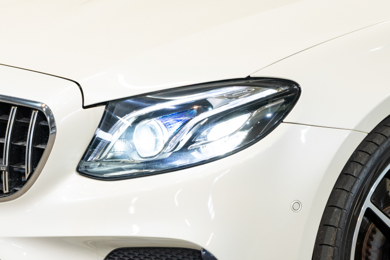 AMG Eクラス E53 4MATIC∔ ｴｸｽｸﾙｰｼﾌﾞ ﾚｰﾀﾞｰｾｰﾌﾃｨPKG　Pｽﾀ 黒革 ﾊﾟﾉﾗﾏSR 純正ﾅﾋﾞ ﾌﾙｾｸﾞ ﾏｯｻｰｼﾞ ﾀﾞｲﾅﾐｯｸｼｰﾄ ﾋｰﾀｰ&ｸｰﾗｰ 360ｶﾒﾗ ﾍｯﾄﾞｱｯﾌﾟD ﾌﾞﾙﾒｽﾀｰ 自動ﾄﾗﾝｸ ﾌｯﾄｵｰﾌﾟﾅｰ LEDﾗｲﾄ ACC BSM LCW　2年保証