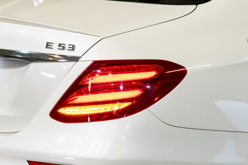 AMG Eクラス E53 4MATIC∔ ｴｸｽｸﾙｰｼﾌﾞ ﾚｰﾀﾞｰｾｰﾌﾃｨPKG　Pｽﾀ 黒革 ﾊﾟﾉﾗﾏSR 純正ﾅﾋﾞ ﾌﾙｾｸﾞ ﾏｯｻｰｼﾞ ﾀﾞｲﾅﾐｯｸｼｰﾄ ﾋｰﾀｰ&ｸｰﾗｰ 360ｶﾒﾗ ﾍｯﾄﾞｱｯﾌﾟD ﾌﾞﾙﾒｽﾀｰ 自動ﾄﾗﾝｸ ﾌｯﾄｵｰﾌﾟﾅｰ LEDﾗｲﾄ ACC BSM LCW　2年保証