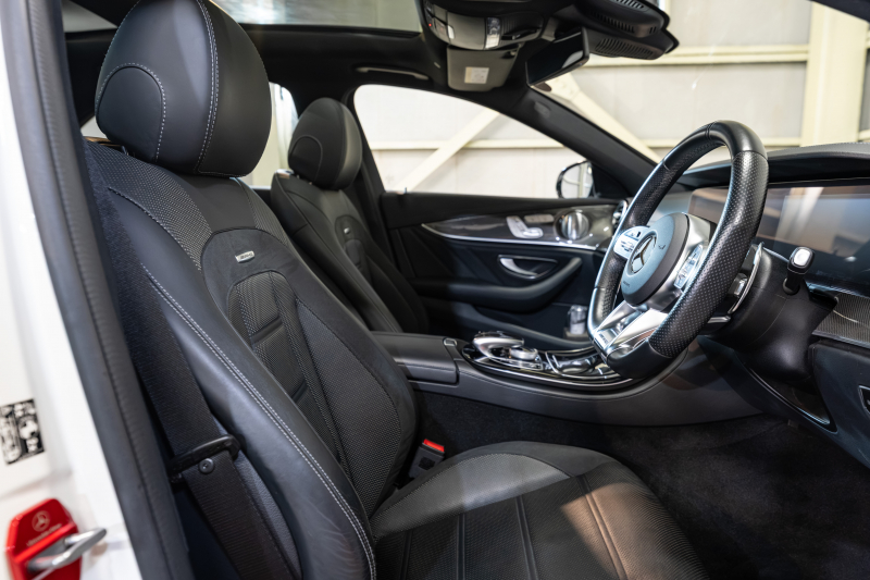 AMG Eクラス E53 4MATIC∔ ｴｸｽｸﾙｰｼﾌﾞ ﾚｰﾀﾞｰｾｰﾌﾃｨPKG　Pｽﾀ 黒革 ﾊﾟﾉﾗﾏSR 純正ﾅﾋﾞ ﾌﾙｾｸﾞ ﾏｯｻｰｼﾞ ﾀﾞｲﾅﾐｯｸｼｰﾄ ﾋｰﾀｰ&ｸｰﾗｰ 360ｶﾒﾗ ﾍｯﾄﾞｱｯﾌﾟD ﾌﾞﾙﾒｽﾀｰ 自動ﾄﾗﾝｸ ﾌｯﾄｵｰﾌﾟﾅｰ LEDﾗｲﾄ ACC BSM LCW　2年保証
