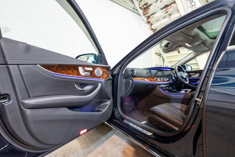 メルセデスベンツ Eクラス E400 ｴｸｽｸﾙｰｼﾌﾞ 4MATIC ｴｸｽｸﾙｰｼﾌﾞPKG　1ｵｰﾅｰ 黒革 ﾊﾟﾉﾗﾏSR ﾅﾋﾞTV 360ｶﾒ ﾌﾞﾙﾒｽﾀｰ ｴｱﾊﾞﾗﾝｽP 自動ﾄﾗﾝｸ ﾌｯﾄｵｰﾌﾟﾅｰ 純正18AW ACC BSM LCW　2年保証