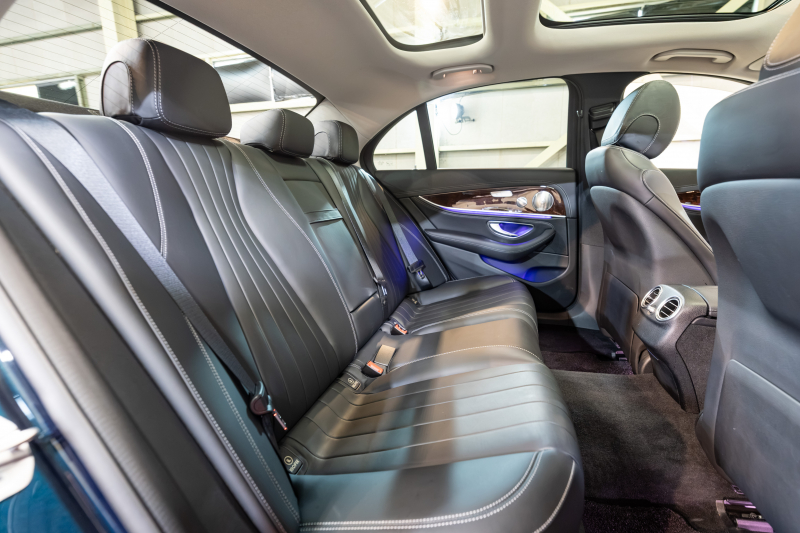 メルセデスベンツ Eクラス E400 ｴｸｽｸﾙｰｼﾌﾞ 4MATIC ｴｸｽｸﾙｰｼﾌﾞPKG　1ｵｰﾅｰ 黒革 ﾊﾟﾉﾗﾏSR ﾅﾋﾞTV 360ｶﾒ ﾌﾞﾙﾒｽﾀｰ ｴｱﾊﾞﾗﾝｽP 自動ﾄﾗﾝｸ ﾌｯﾄｵｰﾌﾟﾅｰ 純正18AW ACC BSM LCW　2年保証