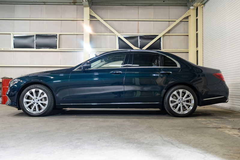 メルセデスベンツ Eクラス E400 ｴｸｽｸﾙｰｼﾌﾞ 4MATIC ｴｸｽｸﾙｰｼﾌﾞPKG　1ｵｰﾅｰ 黒革 ﾊﾟﾉﾗﾏSR ﾅﾋﾞTV 360ｶﾒ ﾌﾞﾙﾒｽﾀｰ ｴｱﾊﾞﾗﾝｽP 自動ﾄﾗﾝｸ ﾌｯﾄｵｰﾌﾟﾅｰ 純正18AW ACC BSM LCW　2年保証