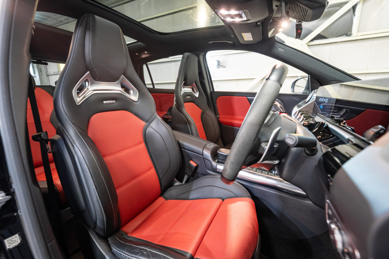 AMG GLA GLA35 4MATIC AMGﾊﾟﾌｫｰﾏﾝｽ&ｱﾄﾞﾊﾞﾝｽﾄP ﾚｰﾀﾞｰP　ACC 黒×赤革 ﾊﾟﾉﾗﾏR HDDﾅﾋﾞTV BTｵｰﾃﾞｨｵ&TEL 360ｶﾒﾗ AMGｴｱﾛ&19ｲﾝﾁAW ﾌｯﾄﾄﾗﾝｸ LED　2年保証付