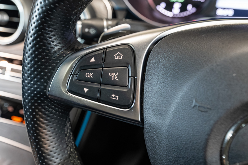 メルセデスベンツ Cクラス C300ｸｰﾍﾟ ﾚｻﾞｰEXｸﾙ&ﾚｰﾀﾞｰP　ACC Pｽﾀ ECO 黒革 ﾊﾟﾉﾗﾏR HDDﾅﾋﾞ ﾌﾙｾｸﾞ BTｵｰﾃﾞｨｵ&TEL Bｶﾒﾗ AMGｴｱﾛ&19ｲﾝﾁAW LEDﾗｲﾄ ﾚｰﾝｷｰﾌﾟ&ﾌﾞﾗｲﾝﾄﾞｽﾎﾟｯﾄA 2年保証付