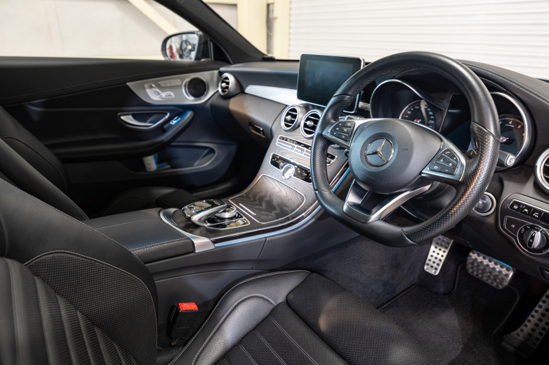 メルセデスベンツ Cクラス C300ｸｰﾍﾟ ﾚｻﾞｰEXｸﾙ&ﾚｰﾀﾞｰP　ACC Pｽﾀ ECO 黒革 ﾊﾟﾉﾗﾏR HDDﾅﾋﾞ ﾌﾙｾｸﾞ BTｵｰﾃﾞｨｵ&TEL Bｶﾒﾗ AMGｴｱﾛ&19ｲﾝﾁAW LEDﾗｲﾄ ﾚｰﾝｷｰﾌﾟ&ﾌﾞﾗｲﾝﾄﾞｽﾎﾟｯﾄA 2年保証付
