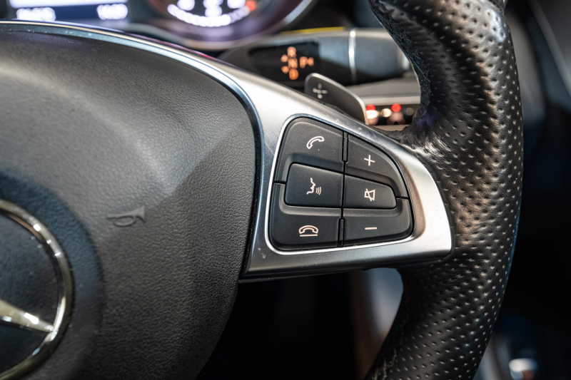 メルセデスベンツ Cクラス C300ｸｰﾍﾟ ﾚｻﾞｰEXｸﾙ&ﾚｰﾀﾞｰP　ACC Pｽﾀ ECO 黒革 ﾊﾟﾉﾗﾏR HDDﾅﾋﾞ ﾌﾙｾｸﾞ BTｵｰﾃﾞｨｵ&TEL Bｶﾒﾗ AMGｴｱﾛ&19ｲﾝﾁAW LEDﾗｲﾄ ﾚｰﾝｷｰﾌﾟ&ﾌﾞﾗｲﾝﾄﾞｽﾎﾟｯﾄA 2年保証付