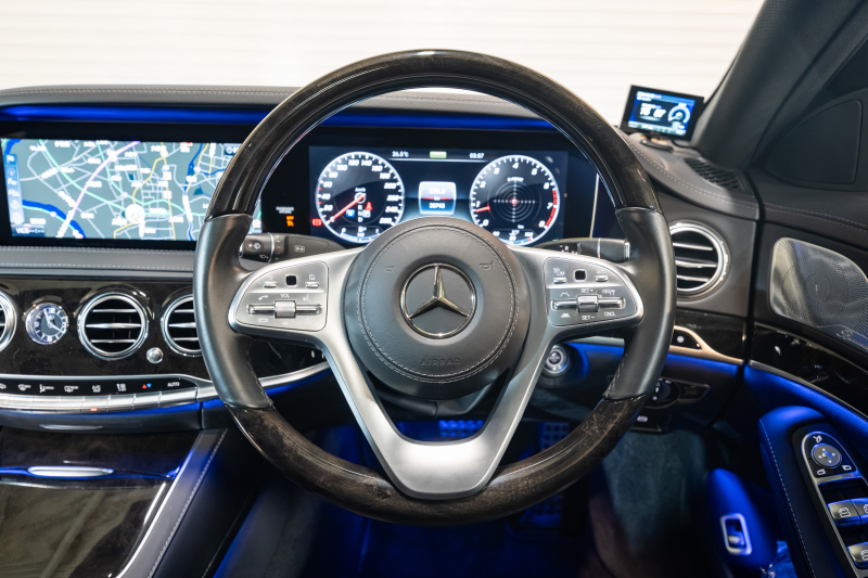 メルセデスベンツ Sクラス S450 ｴｸｽｸﾙｰｼﾌﾞ AMGﾗｲﾝﾌﾟﾗｽ ﾚｰﾀﾞｰSP　後期 黒革 ﾊﾟﾉﾗﾏSR ﾅﾋﾞTV 360ｶﾒ ﾌﾞﾙﾒｽﾀｰ ﾍｯﾄﾞｱｯﾌﾟD ｿﾌﾄﾄﾞｱｸﾛｰｼﾞｬｰ 自動ﾄﾗﾝｸ ﾜｲﾔﾚｽﾁｬｰｼﾞ ｴｱﾊﾞﾗﾝｽPKG AMGｴｱﾛ&20ｲﾝﾁAW　2年保証