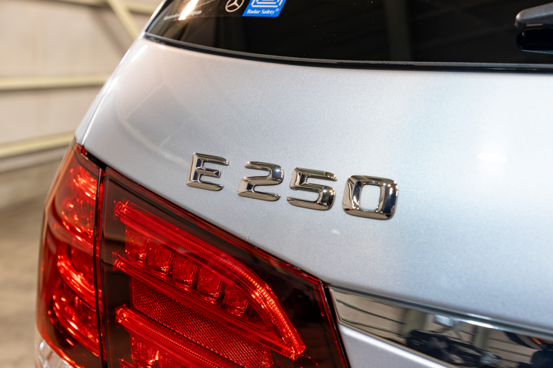 メルセデスベンツ Eクラス E250 ワゴン AVG AMGｽﾎﾟｰﾂ&ﾚｰﾀﾞｰｾｰﾌﾃｲPKG　 後期最終ﾓﾃﾞﾙ 黒革 ｼｰﾄﾋｰﾀｰ 純正ﾅﾋﾞ ﾌﾙｾｸﾞTV 360ｶﾒﾗ LEDﾍｯﾄﾞﾗｲﾄ AMGｴｱﾛ&18ｲﾝﾁAW　2年保証付