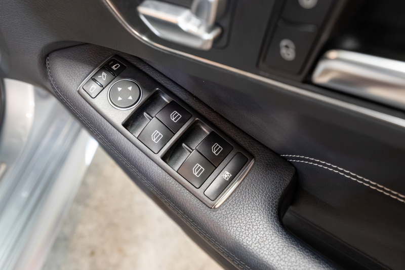 メルセデスベンツ Eクラス E250 ワゴン AVG AMGｽﾎﾟｰﾂ&ﾚｰﾀﾞｰｾｰﾌﾃｲPKG　 後期最終ﾓﾃﾞﾙ 黒革 ｼｰﾄﾋｰﾀｰ 純正ﾅﾋﾞ ﾌﾙｾｸﾞTV 360ｶﾒﾗ LEDﾍｯﾄﾞﾗｲﾄ AMGｴｱﾛ&18ｲﾝﾁAW　2年保証付