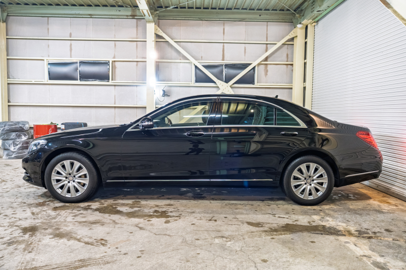 メルセデスベンツ Sクラス S550ﾛﾝｸﾞ ﾗｸﾞｼﾞｭｱﾘｰ&ﾚｰﾀﾞｰｾｰﾌﾃｨPKG　黒革 ｼｰﾄﾋｰﾀｰ&ｸｰﾗｰ ﾊﾟﾉﾗﾏSR 純正ﾅﾋﾞ ﾌﾙｾｸﾞTV  360ｶﾒﾗ Burmester 自動ﾄﾗﾝｸ&ﾊﾝｽﾞﾌﾘｰA LEDﾗｲﾄ 純正18ｲﾝﾁAW　2年保証