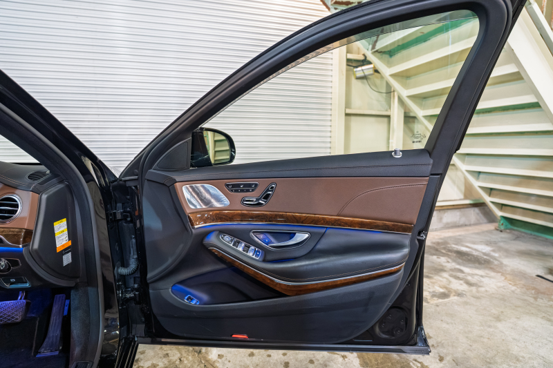 メルセデスベンツ Sクラス S550ﾛﾝｸﾞ ﾗｸﾞｼﾞｭｱﾘｰ&ﾚｰﾀﾞｰｾｰﾌﾃｨPKG　黒革 ｼｰﾄﾋｰﾀｰ&ｸｰﾗｰ ﾊﾟﾉﾗﾏSR 純正ﾅﾋﾞ ﾌﾙｾｸﾞTV  360ｶﾒﾗ Burmester 自動ﾄﾗﾝｸ&ﾊﾝｽﾞﾌﾘｰA LEDﾗｲﾄ 純正18ｲﾝﾁAW　2年保証