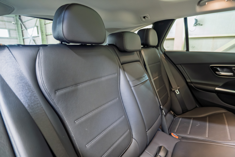 メルセデスベンツ Cクラス C220d 4MATIC ｵｰﾙﾃﾚｲﾝ ﾚｻﾞｰEX&ﾚｰﾀﾞｰP　ACC Pｽﾀ ECO 黒革 ﾊﾟﾉﾗﾏR HDDﾅﾋﾞ 360ｶﾒﾗ Carplay Brumesterｻｳﾝﾄﾞ 純正18ｲﾝﾁAW LKA LCA 2年保証付