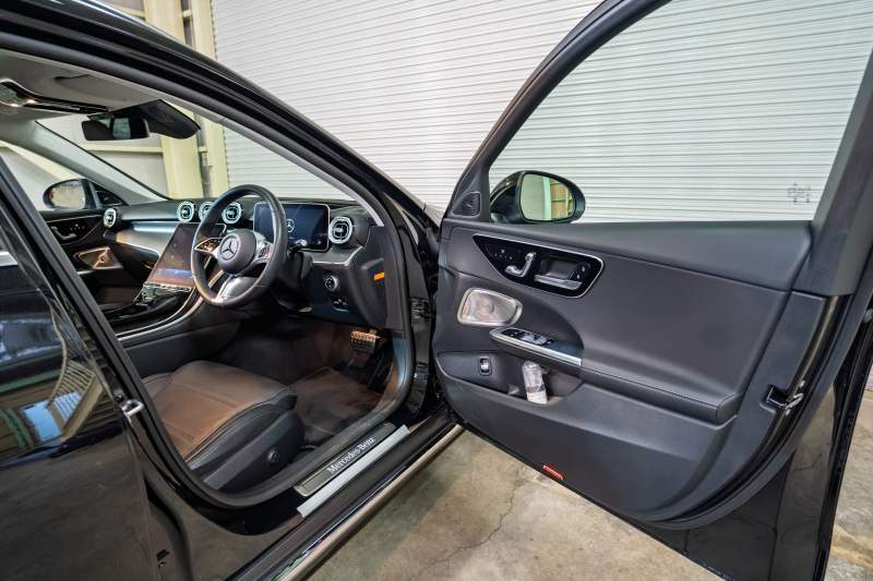 メルセデスベンツ Cクラス C220d 4MATIC ｵｰﾙﾃﾚｲﾝ ﾚｻﾞｰEX&ﾚｰﾀﾞｰP　ACC Pｽﾀ ECO 黒革 ﾊﾟﾉﾗﾏR HDDﾅﾋﾞ 360ｶﾒﾗ Carplay Brumesterｻｳﾝﾄﾞ 純正18ｲﾝﾁAW LKA LCA 2年保証付