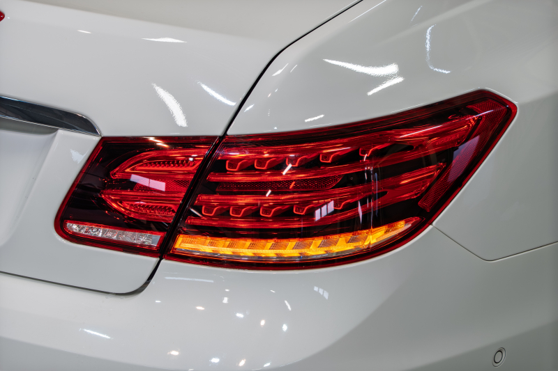 メルセデスベンツ Eクラス E250 ｸｰﾍﾟ AMGｽﾎﾟｰﾂ&ﾚｰﾀﾞｰｾｰﾌﾃｲPKG　 後期ﾓﾃﾞﾙ 黒革 ｼｰﾄﾋｰﾀｰ 純正ﾅﾋﾞ ﾌﾙｾｸﾞTV ﾊﾞｯｸｶﾒﾗ LEDﾍｯﾄﾞﾗｲﾄ AMGｴｱﾛ&18ｲﾝﾁAW　2年保証