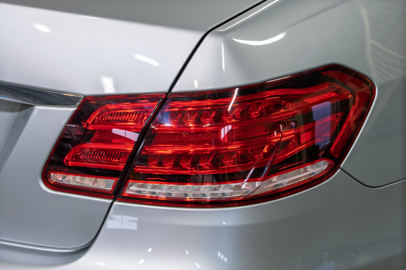 メルセデスベンツ Eクラス E250 AVG AMGｽﾎﾟｰﾂ&ﾚｰﾀﾞｰｾｰﾌﾃｲPKG　 後期最終 黒半革 ｼｰﾄﾋｰﾀｰ 純正ﾅﾋﾞ ﾌﾙｾｸﾞTV 360ｶﾒﾗ LEDﾍｯﾄﾞﾗｲﾄ AMGｴｱﾛ&18ｲﾝﾁAW　2年保証