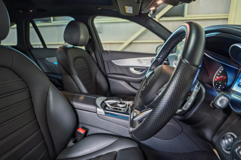 メルセデスベンツ GLC GLC220d 4MATIC ｽﾎﾟｰﾂ 本革仕様 ﾚｰﾀﾞｰSP　黒革 ﾋｰﾀｰ ﾊﾟﾉSR 純正ﾅﾋﾞTV ﾌﾞﾙﾒｽﾀｰS 360ｶﾒﾗ ﾍｯﾄﾞｱｯﾌﾟD ACC 自動Rｹﾞｰﾄ&ﾊﾝｽﾞﾌﾘｰA AMGｽﾀｲﾘﾝｸﾞPKG AMG19ｲﾝﾁAW　2年保証付