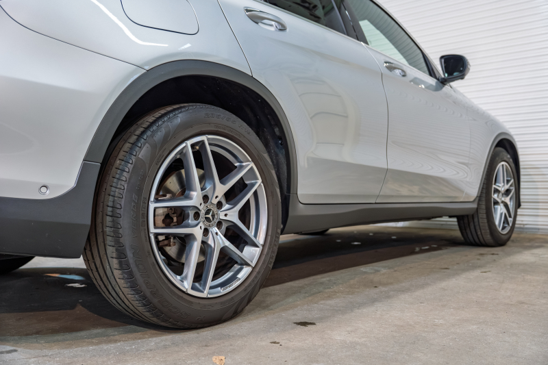 メルセデスベンツ GLC GLC220d 4MATIC ｽﾎﾟｰﾂ 本革仕様 ﾚｰﾀﾞｰSP　黒革 ﾋｰﾀｰ ﾊﾟﾉSR 純正ﾅﾋﾞTV ﾌﾞﾙﾒｽﾀｰS 360ｶﾒﾗ ﾍｯﾄﾞｱｯﾌﾟD ACC 自動Rｹﾞｰﾄ&ﾊﾝｽﾞﾌﾘｰA AMGｽﾀｲﾘﾝｸﾞPKG AMG19ｲﾝﾁAW　2年保証付