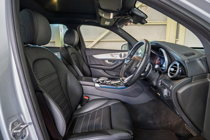 メルセデスベンツ GLC GLC220d 4MATIC ｽﾎﾟｰﾂ 本革仕様 ﾚｰﾀﾞｰSP　黒革 ﾋｰﾀｰ ﾊﾟﾉSR 純正ﾅﾋﾞTV ﾌﾞﾙﾒｽﾀｰS 360ｶﾒﾗ ﾍｯﾄﾞｱｯﾌﾟD ACC 自動Rｹﾞｰﾄ&ﾊﾝｽﾞﾌﾘｰA AMGｽﾀｲﾘﾝｸﾞPKG AMG19ｲﾝﾁAW　2年保証付