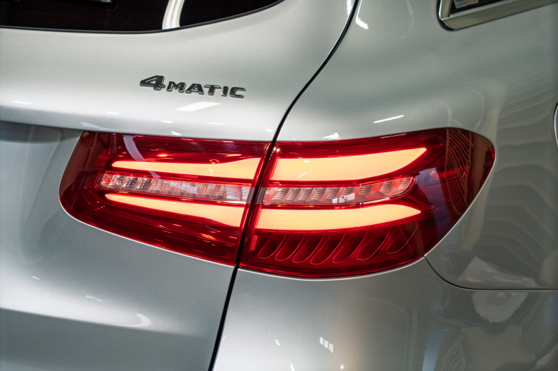 メルセデスベンツ GLC GLC220d 4MATIC ｽﾎﾟｰﾂ 本革仕様 ﾚｰﾀﾞｰSP　黒革 ﾋｰﾀｰ ﾊﾟﾉSR 純正ﾅﾋﾞTV ﾌﾞﾙﾒｽﾀｰS 360ｶﾒﾗ ﾍｯﾄﾞｱｯﾌﾟD ACC 自動Rｹﾞｰﾄ&ﾊﾝｽﾞﾌﾘｰA AMGｽﾀｲﾘﾝｸﾞPKG AMG19ｲﾝﾁAW　2年保証付