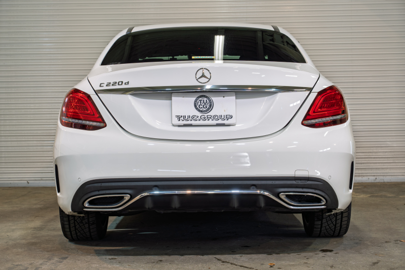 メルセデスベンツ Cクラス C220d ﾛｰﾚｳｽｴﾃﾞｼｮﾝ ﾚｻﾞｰｴｸｽｸﾙｰｼﾌﾞ&ﾚｰﾀﾞｰSP　後期 赤革 MBUXﾅﾋﾞTV ﾌﾞﾙﾒｽﾀｰS 360ｶﾒﾗ HUD ACC ｴｱｻｽﾍﾟﾝｼｮﾝ ﾏﾙﾁﾋﾞｰﾑLED AMGｽﾀｲﾘﾝｸﾞPKG AMG18ｲﾝﾁAW　2年保証