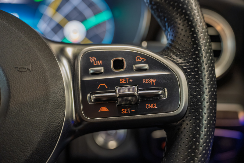 メルセデスベンツ Cクラス C220d ﾛｰﾚｳｽｴﾃﾞｼｮﾝ ﾚｻﾞｰｴｸｽｸﾙｰｼﾌﾞ&ﾚｰﾀﾞｰSP　後期 赤革 MBUXﾅﾋﾞTV ﾌﾞﾙﾒｽﾀｰS 360ｶﾒﾗ HUD ACC ｴｱｻｽﾍﾟﾝｼｮﾝ ﾏﾙﾁﾋﾞｰﾑLED AMGｽﾀｲﾘﾝｸﾞPKG AMG18ｲﾝﾁAW　2年保証