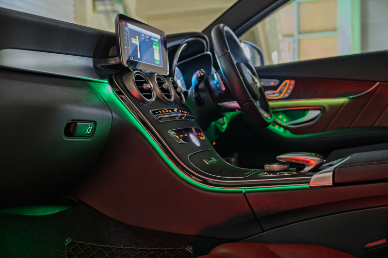 メルセデスベンツ Cクラス C220d ﾛｰﾚｳｽｴﾃﾞｼｮﾝ ﾚｻﾞｰｴｸｽｸﾙｰｼﾌﾞ&ﾚｰﾀﾞｰSP　後期 赤革 MBUXﾅﾋﾞTV ﾌﾞﾙﾒｽﾀｰS 360ｶﾒﾗ HUD ACC ｴｱｻｽﾍﾟﾝｼｮﾝ ﾏﾙﾁﾋﾞｰﾑLED AMGｽﾀｲﾘﾝｸﾞPKG AMG18ｲﾝﾁAW　2年保証