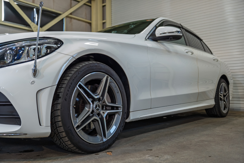 メルセデスベンツ Cクラス C220d ﾛｰﾚｳｽｴﾃﾞｼｮﾝ ﾚｻﾞｰｴｸｽｸﾙｰｼﾌﾞ&ﾚｰﾀﾞｰSP　後期 赤革 MBUXﾅﾋﾞTV ﾌﾞﾙﾒｽﾀｰS 360ｶﾒﾗ HUD ACC ｴｱｻｽﾍﾟﾝｼｮﾝ ﾏﾙﾁﾋﾞｰﾑLED AMGｽﾀｲﾘﾝｸﾞPKG AMG18ｲﾝﾁAW　2年保証