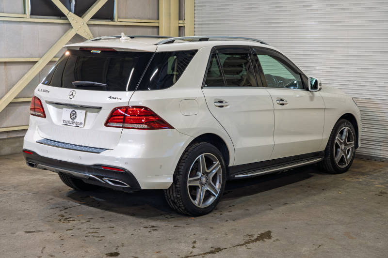 メルセデスベンツ GLE GLE350d 4MATIC ｽﾎﾟｰﾂ ﾚｰﾀﾞｰｾｰﾌﾃｲPKG　 黒革 ｼｰﾄﾋｰﾀｰ ｻﾝﾙｰﾌ 純正ﾅﾋﾞ ﾌﾙｾｸﾞTV 360ｶﾒﾗ harman/Kardon LEDﾍｯﾄﾞﾗｲﾄ AMGｴｱﾛ&20ｲﾝﾁAW　2年保証